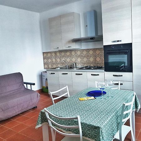Casa Vacanza "La Piazzetta" Marzamemi Ruang foto