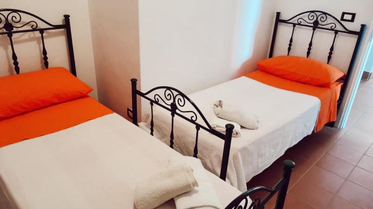 Casa Vacanza "La Piazzetta" Marzamemi Bagian luar foto