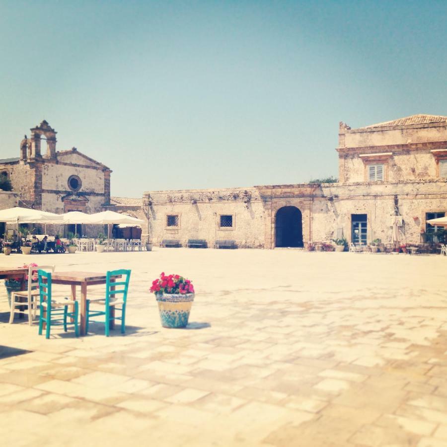 Casa Vacanza "La Piazzetta" Marzamemi Bagian luar foto