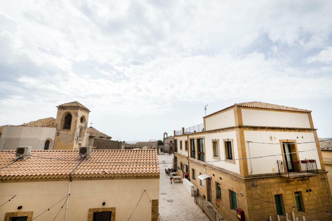 Casa Vacanza "La Piazzetta" Marzamemi Bagian luar foto