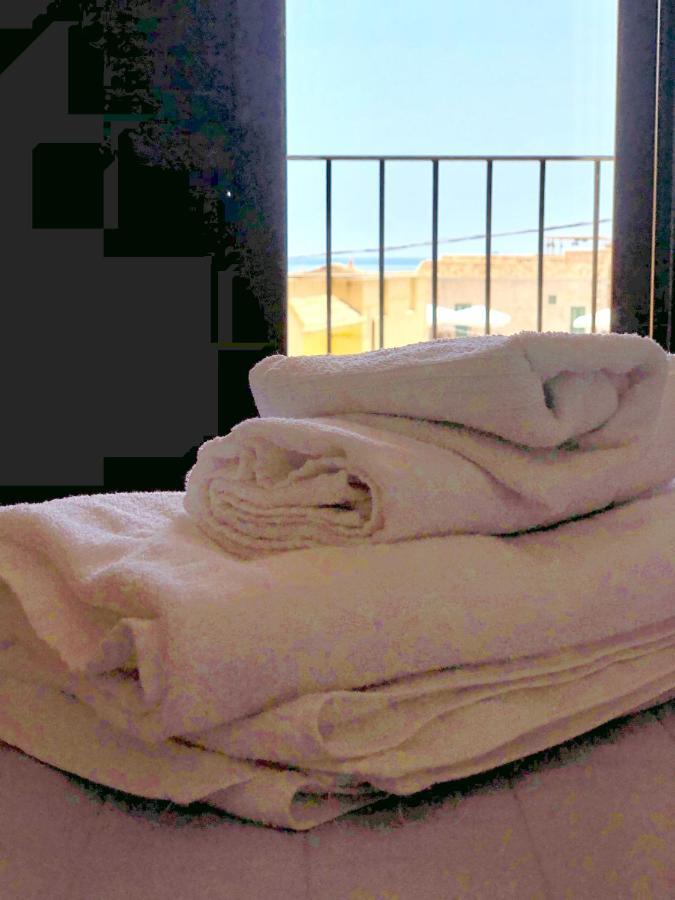Casa Vacanza "La Piazzetta" Marzamemi Bagian luar foto